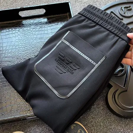 アルマーニ カジュアルパンツ