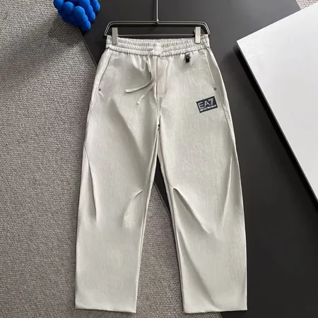 アルマーニ カジュアルパンツ