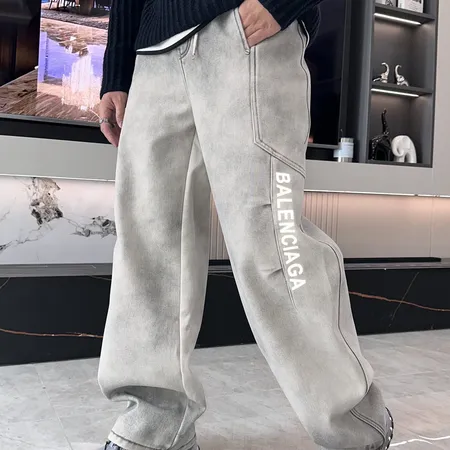 バレンシアガ カジュアルパンツ