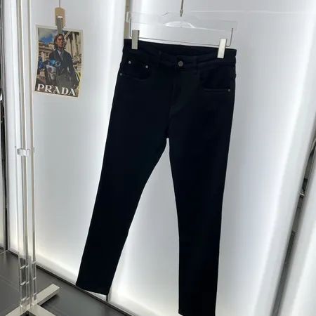 ヴァレンティノ ジーンズ