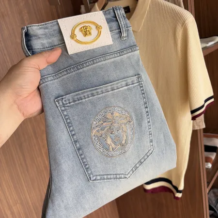 ヴェルサーチ ジーンズ