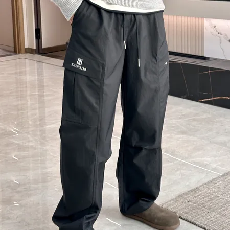 バレンシアガ カジュアルパンツ