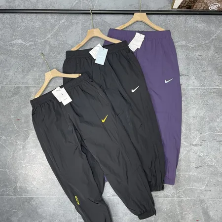 ナイキ カジュアルパンツ