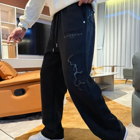 ジバンシィ カジュアルパンツ