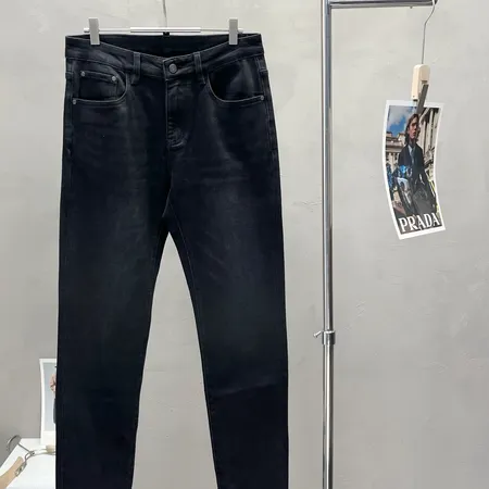 フェラガモ ジーンズ