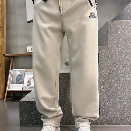 グッチ カジュアルパンツ