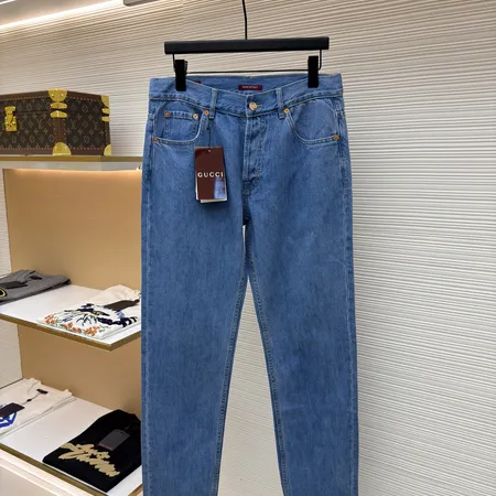 グッチ ジーンズ