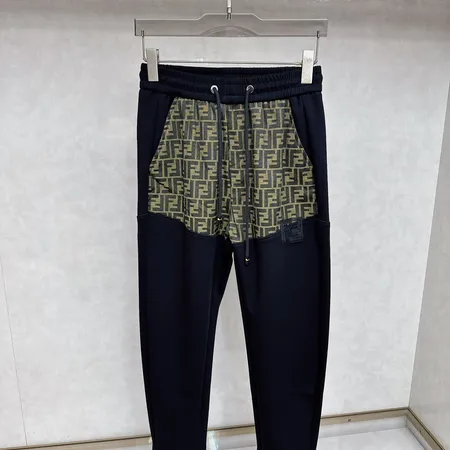 フェンディ カジュアルパンツ