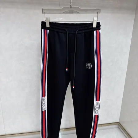 グッチ カジュアルパンツ