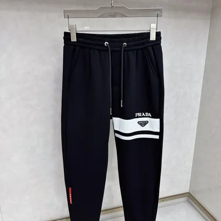 プラダ カジュアルパンツ