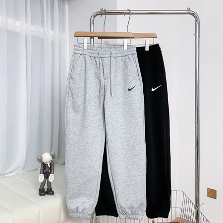 ナイキ カジュアルパンツ