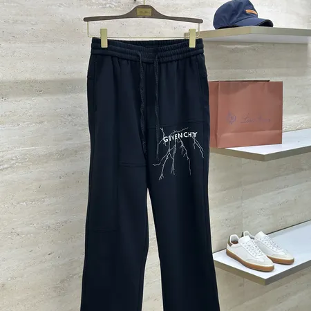 ジバンシィ カジュアルパンツ