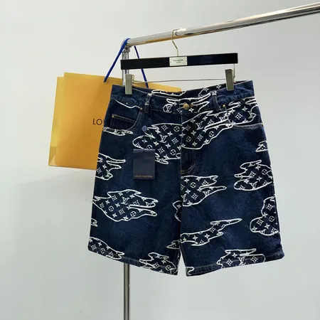 ルイヴィトン ショートパンツ