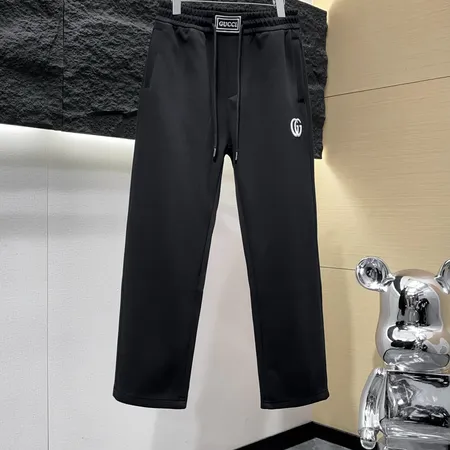 グッチ カジュアルパンツ