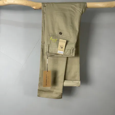 バーバリー ス カジュアルパンツ