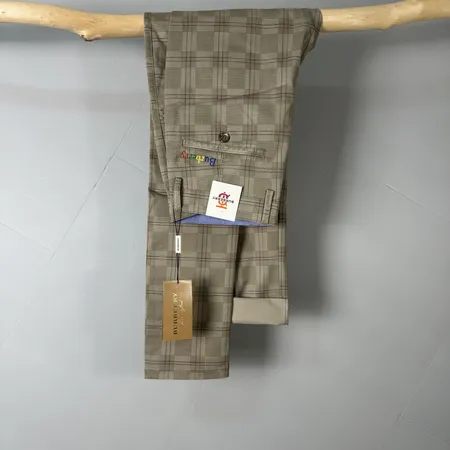 バーバリー ス カジュアルパンツ