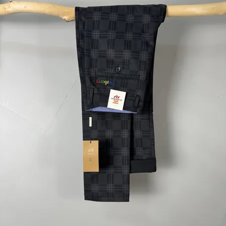 バーバリー ス カジュアルパンツ