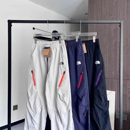 ノースフェイス カジュアルパンツ