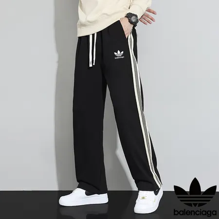 アディダス カジュアルパンツ