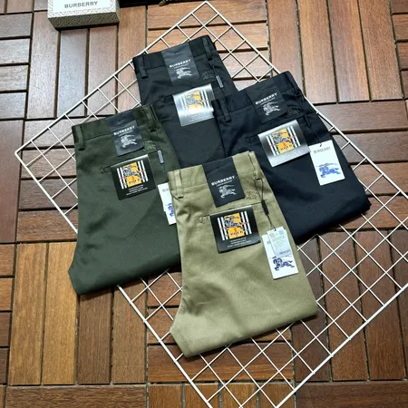 バーバリー ス カジュアルパンツ