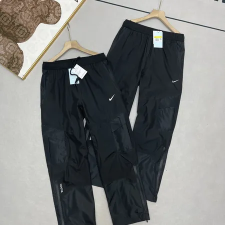 ナイキ カジュアルパンツ