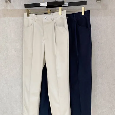 フェンディ カジュアルパンツ