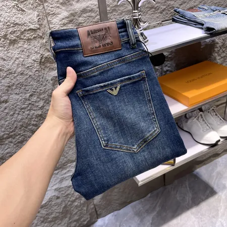 アルマーニ ジーンズ