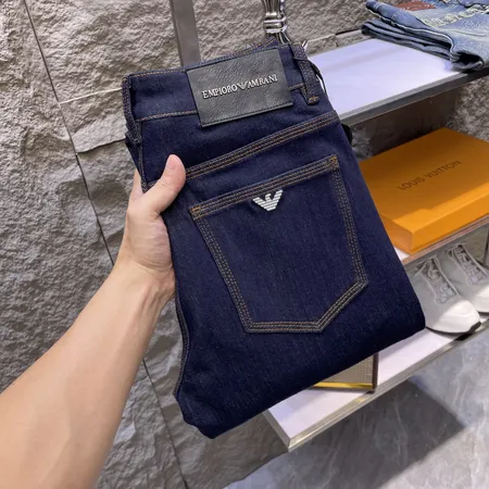 アルマーニ ジーンズ