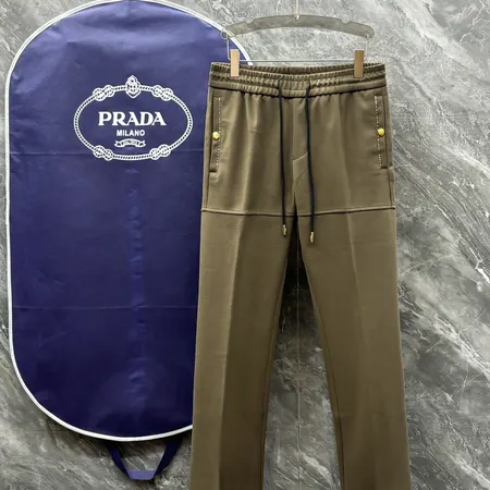 プラダ カジュアルパンツ