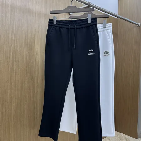 バレンシアガ トレーニングパンツ