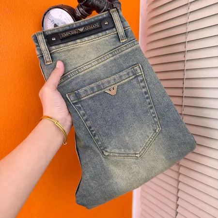 アルマーニ ジーンズ