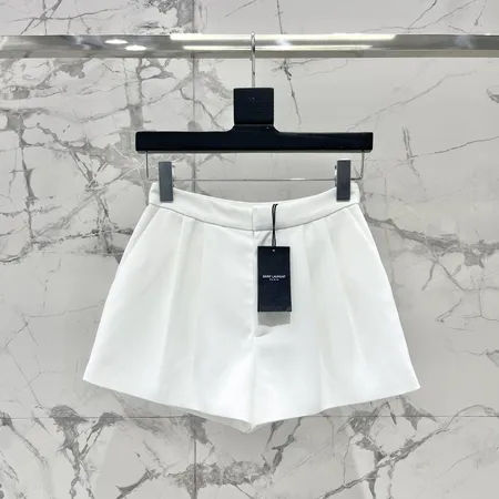 イブサンローラン ショートパンツ