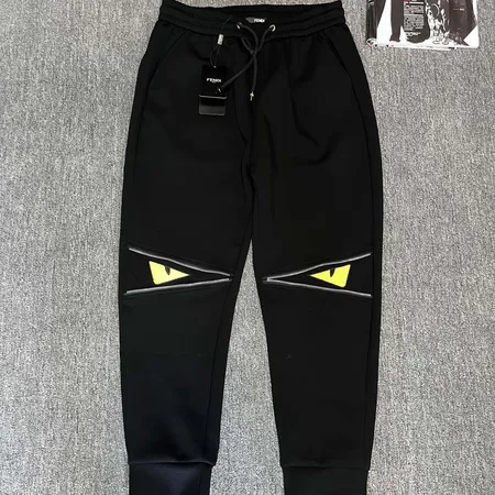 フェンディ カジュアルパンツ