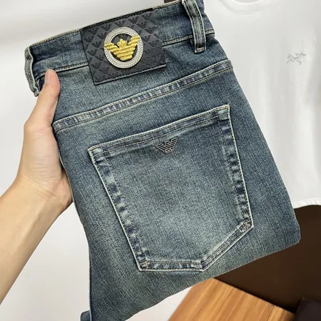 アルマーニ ジーンズ