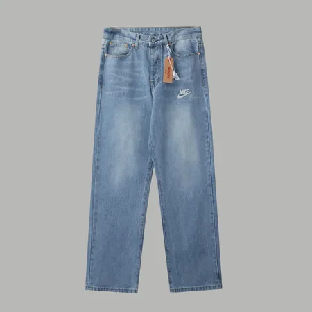 ナイキ ジーンズ