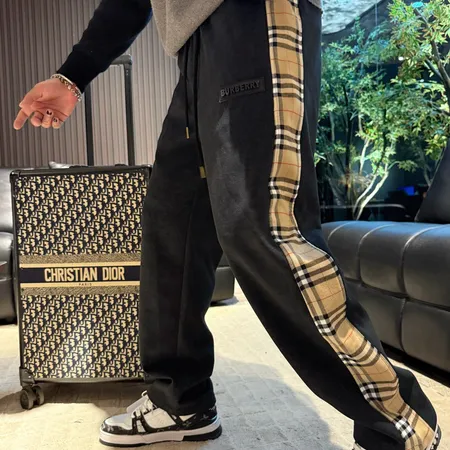 バーバリー ス カジュアルパンツ