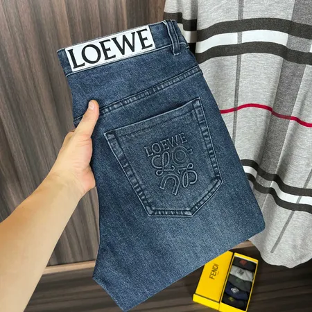 ロエベ ジーンズ
