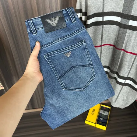 アルマーニ ジーンズ