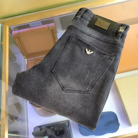 アルマーニ ジーンズ