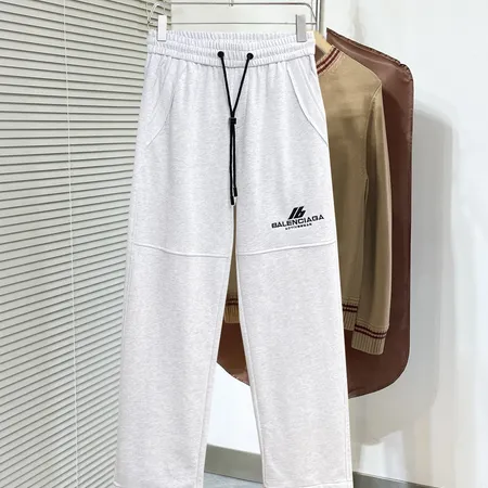 バレンシアガ カジュアルパンツ