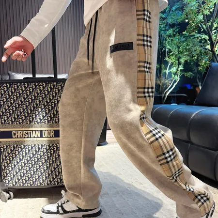 バーバリー ス カジュアルパンツ