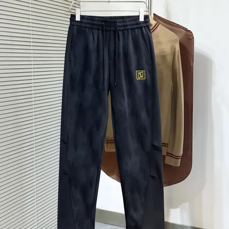 フェンディ カジュアルパンツ