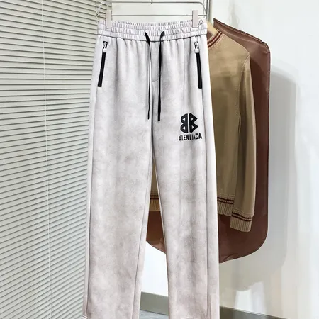 バレンシアガ カジュアルパンツ