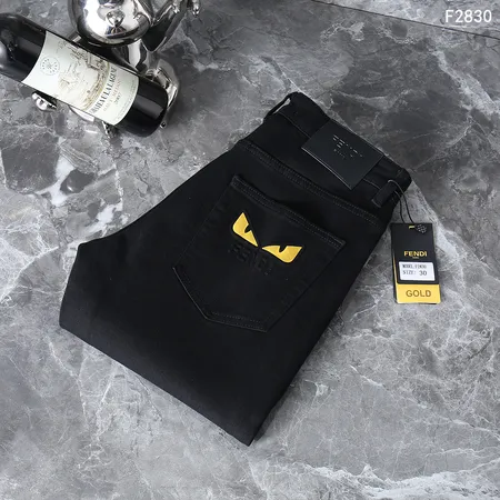 フェンディ ジーンズ