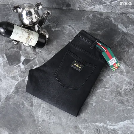 グッチ ジーンズ