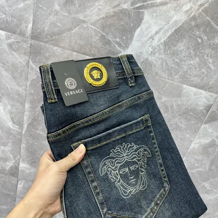 ヴェルサーチ ジーンズ