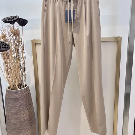 ルイヴィトン カジュアルパンツ