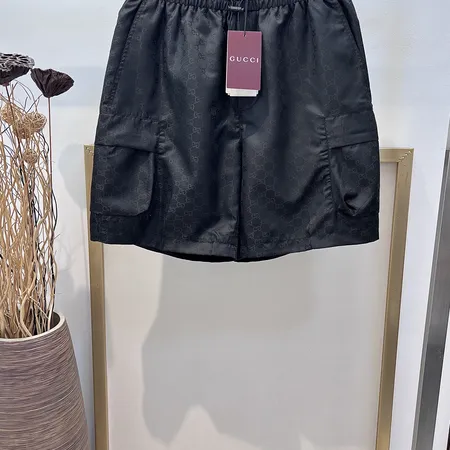 ルイヴィトン ショートパンツ