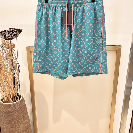 ルイヴィトン ショートパンツ