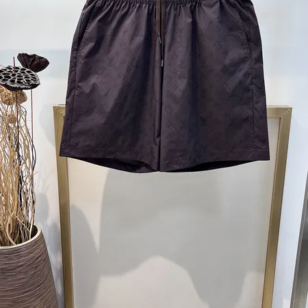 ルイヴィトン ショートパンツ